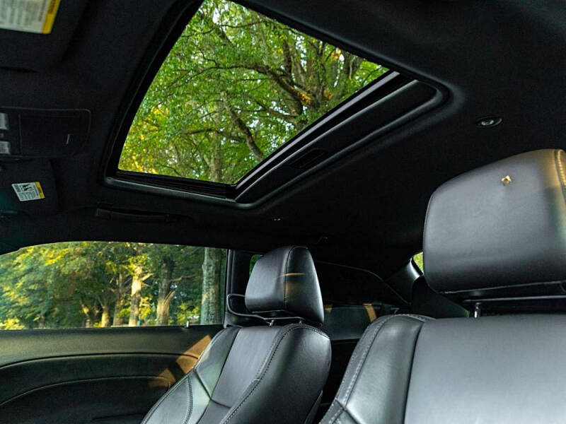 2018 Dodge Challenger SXT Plus