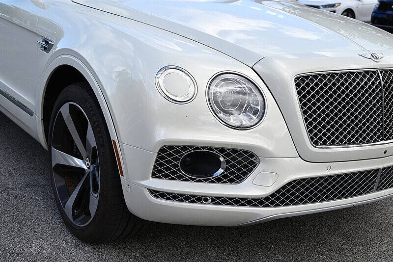 2019 Bentley Bentayga 33