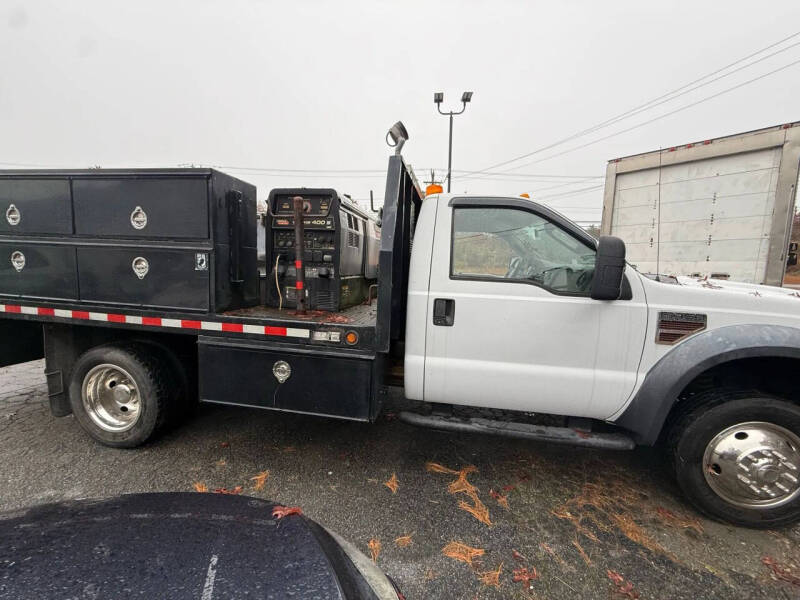 2010 Ford F-450 Super Duty Chassis Cab's photo