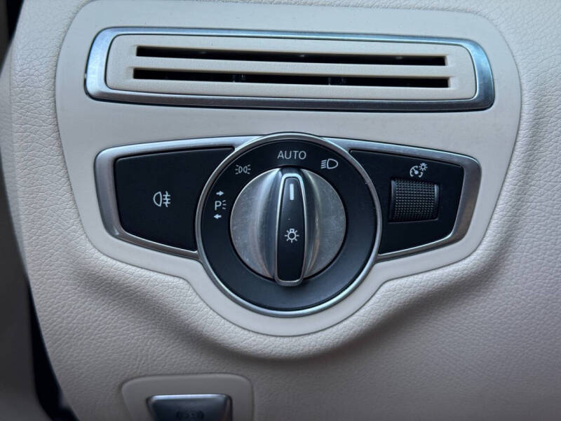 2020 Mercedes-Benz C-Class C 300