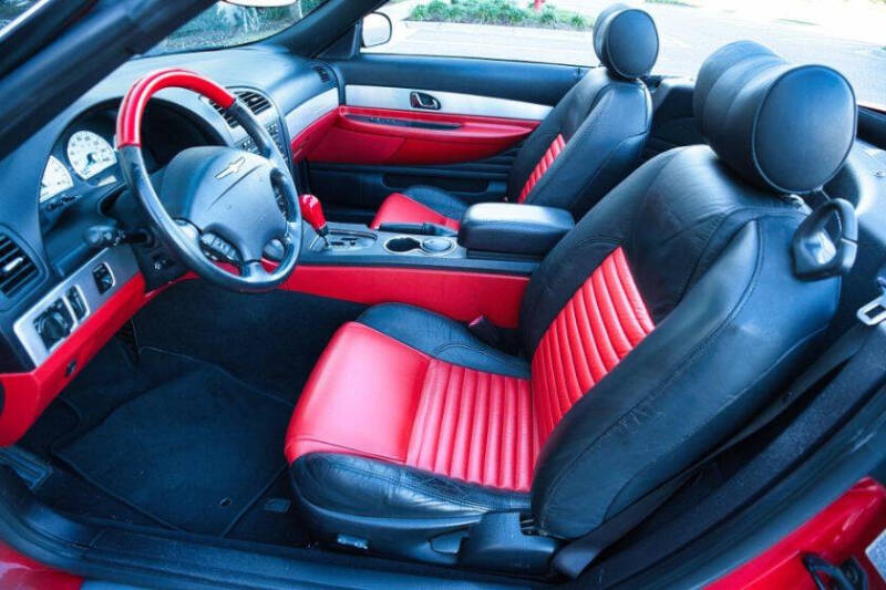 2003 Ford Thunderbird