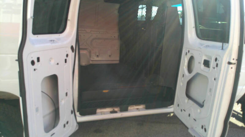 2011 Ford E-Series E-250