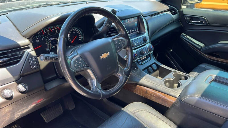 2019 Chevrolet Suburban LT