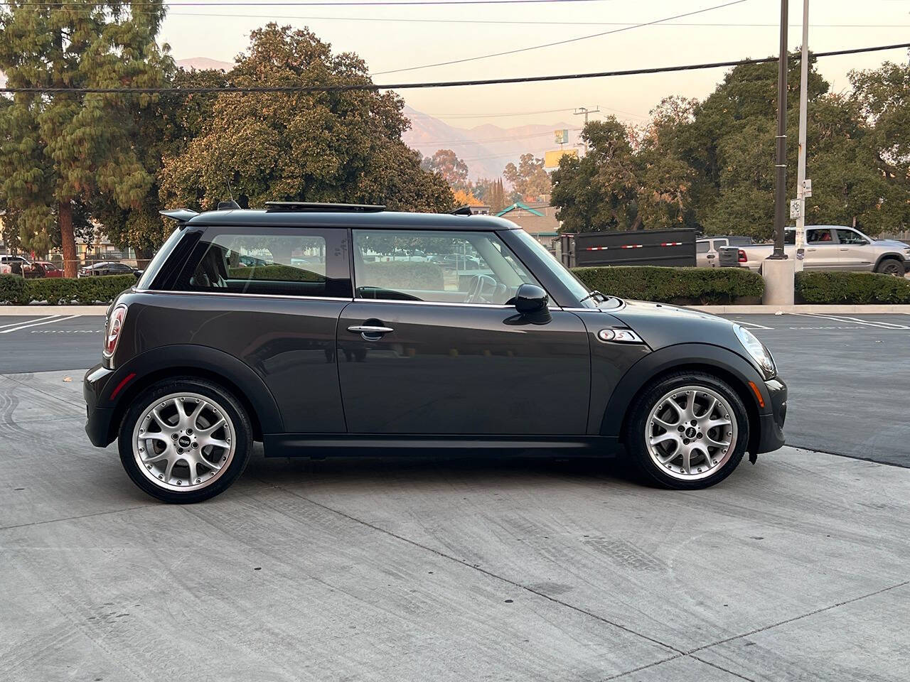 2011 MINI Cooper for sale at R&G Auto Sales in Tujunga, CA