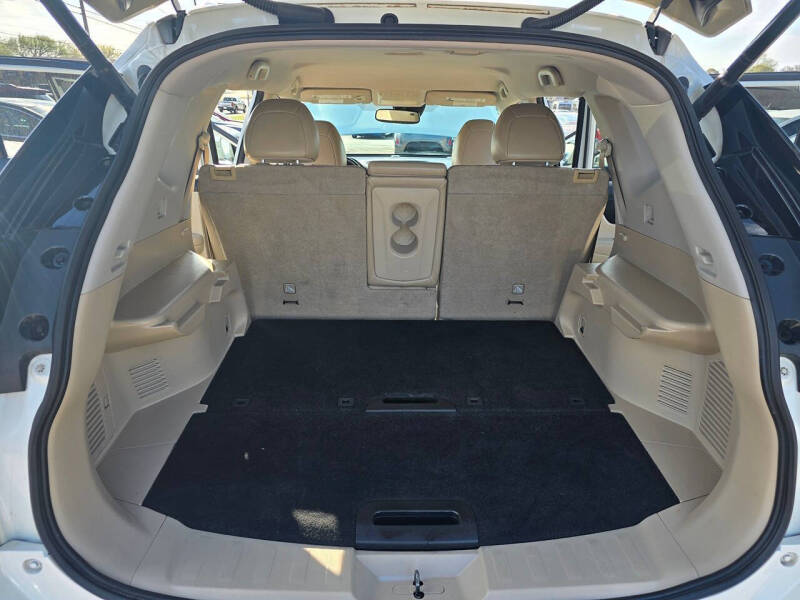 2017 Nissan Rogue SL