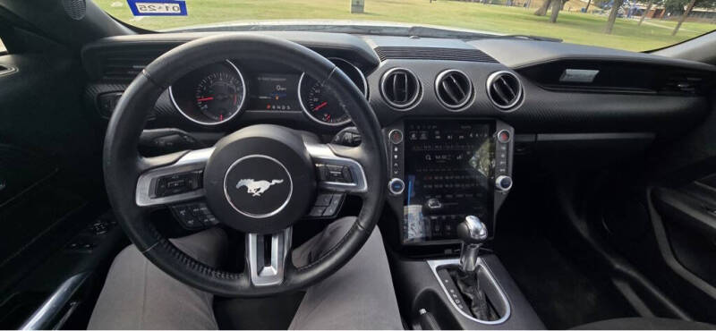 2021 Ford Mustang EcoBoost