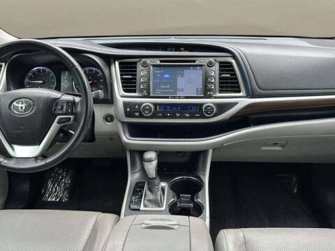 2016 Toyota Highlander Limited