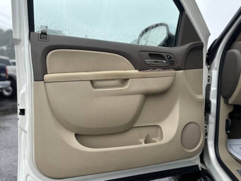 2011 Chevrolet Avalanche LTZ