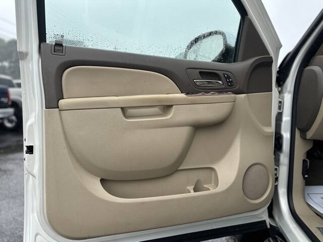 2011 Chevrolet Avalanche LTZ