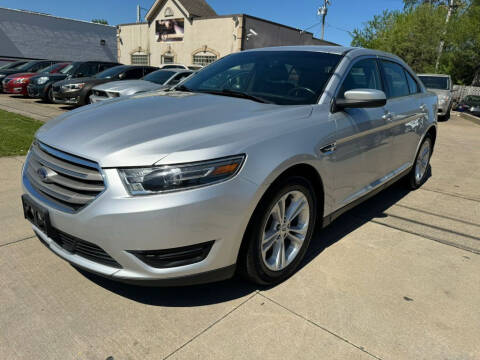 2016 Ford Taurus for sale at Auto 4 wholesale LLC in Parma OH