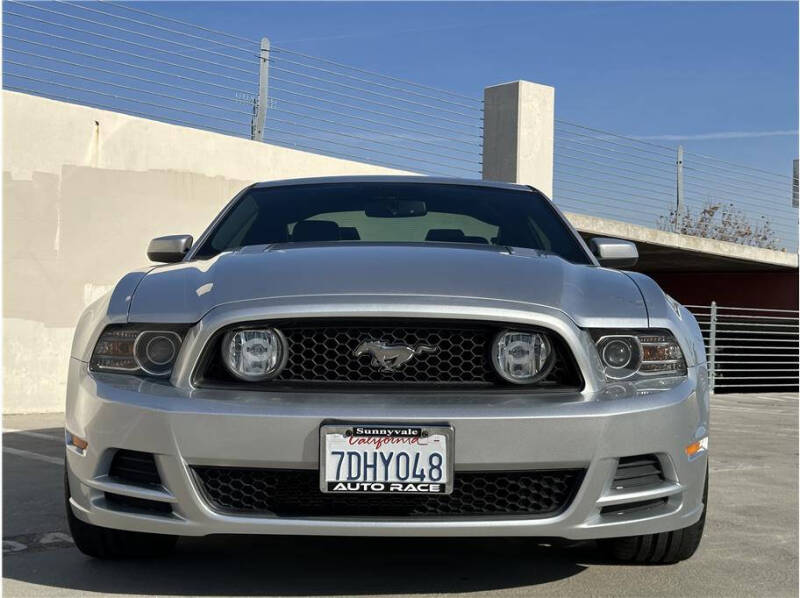 2014 Ford Mustang GT photo 2