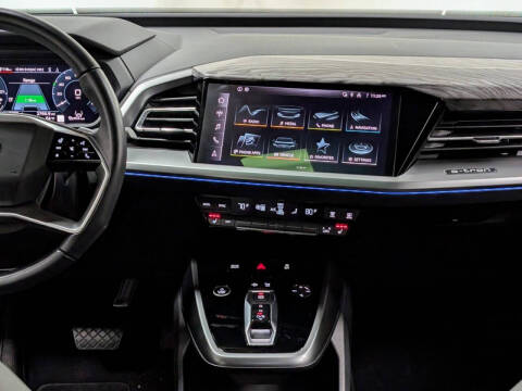 2024 Audi Q4 e-tron quattro Premium Plus 55