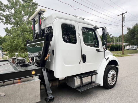 2017 Freightliner M2 106
