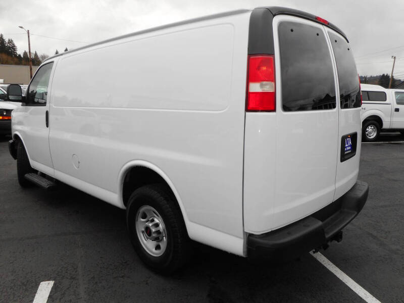 2013 GMC Savana 3500