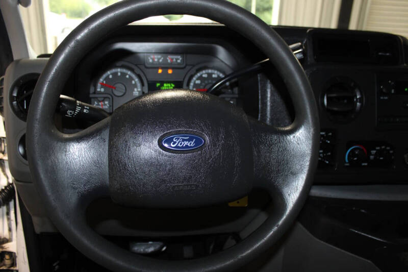 2009 Ford E-Series E-150