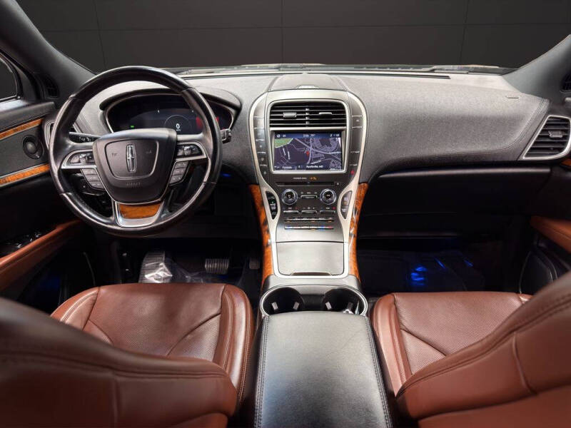 2020 Lincoln Nautilus Reserve
