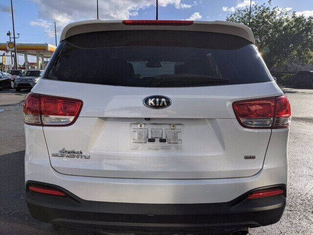 2017 Kia Sorento