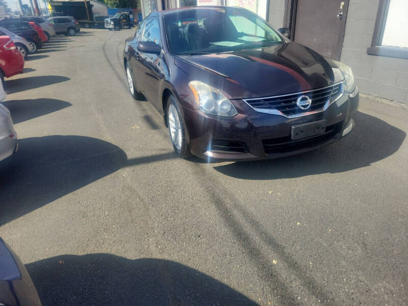 2012 Nissan Altima for sale at Bonney Lake Used Cars in Puyallup WA