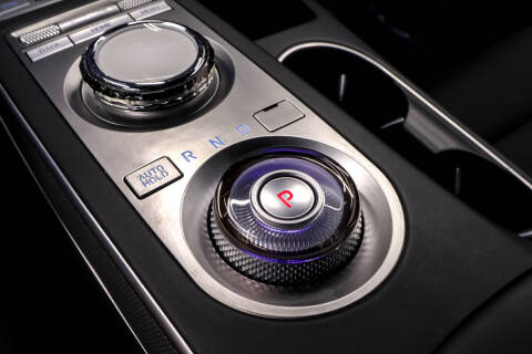 2022 Genesis GV70 2.5T Standard