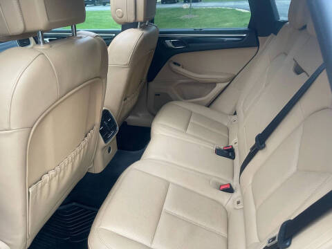 2017 Porsche Macan S