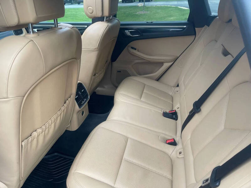 2017 Porsche Macan S