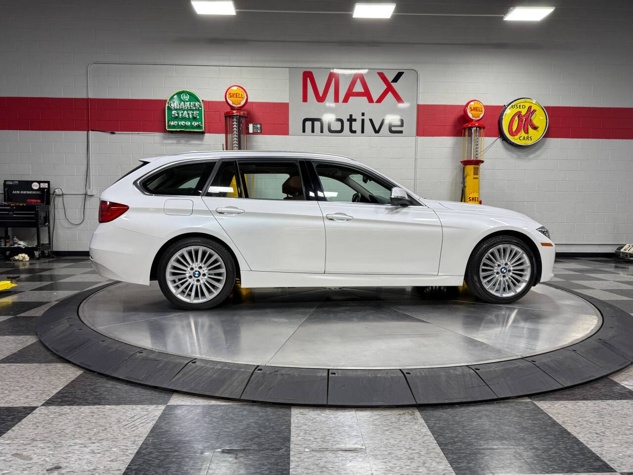 2014 BMW 3 Series 16