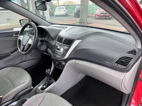 2016 Hyundai Accent SE