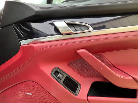 2014 Porsche Panamera 4