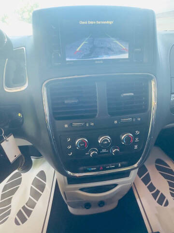 2017 Dodge Grand Caravan SE