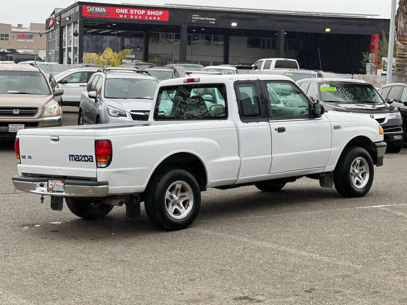 2000 Mazda B-Series B3000 SE