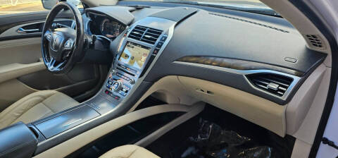 2017 Lincoln MKZ Select