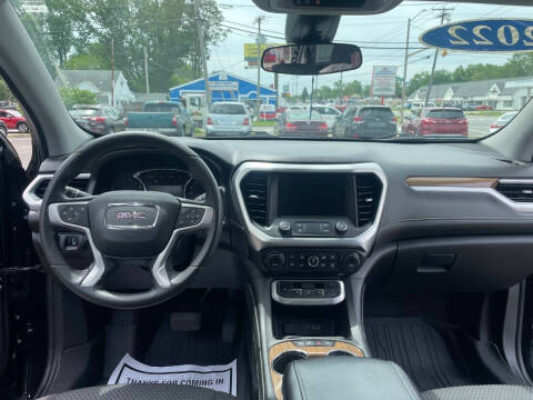 2022 GMC Acadia SLE