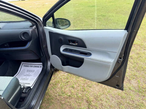 2013 Toyota Prius c Three