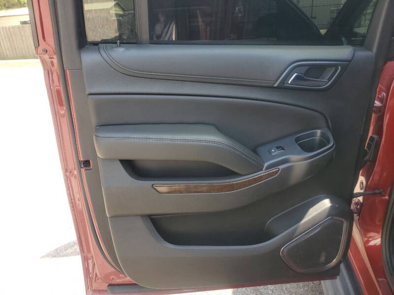 2017 Chevrolet Suburban LT