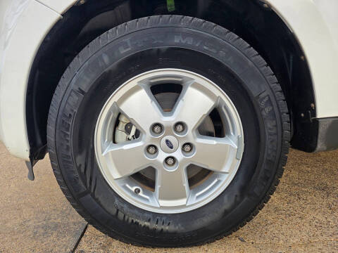 2011 Ford Escape XLT