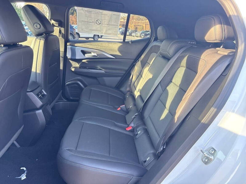 2026 Chevrolet Equinox EV LT 2