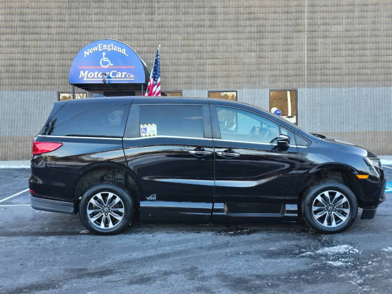 Used 2022 Honda Odyssey EX-L with VIN 5FNRL6H70NB012127 for sale in Hudson, NH