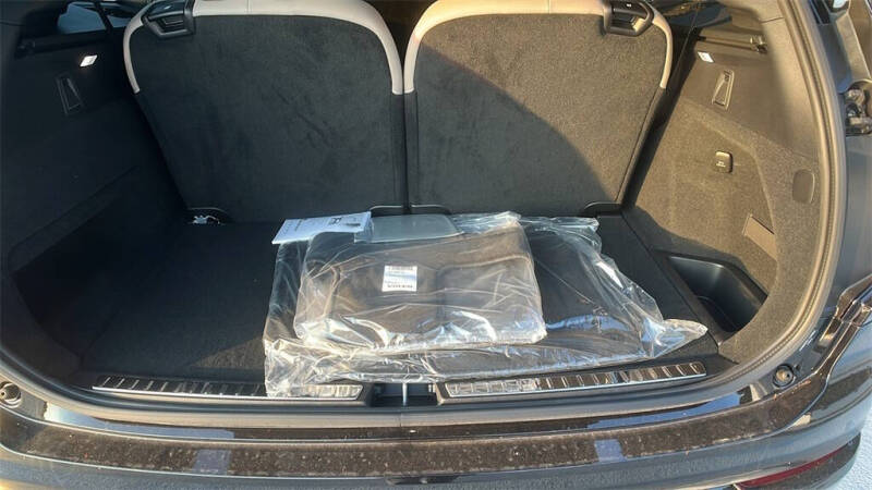 2026 Volvo XC90 B6 Ultra Dark 7P