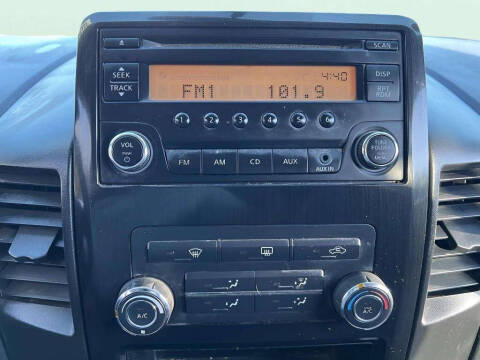 2013 Nissan Titan SV