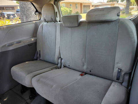 2012 Toyota Sienna