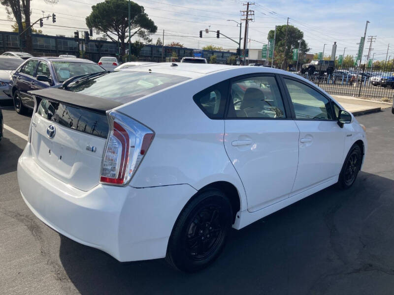 2013 Toyota Prius Two