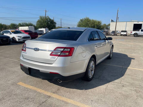 2014 Ford Taurus SEL