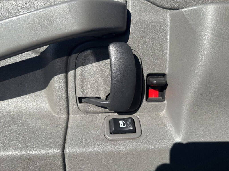 2023 Chevrolet Express 2500