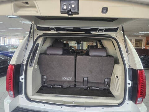 2012 Cadillac Escalade Platinum Edition