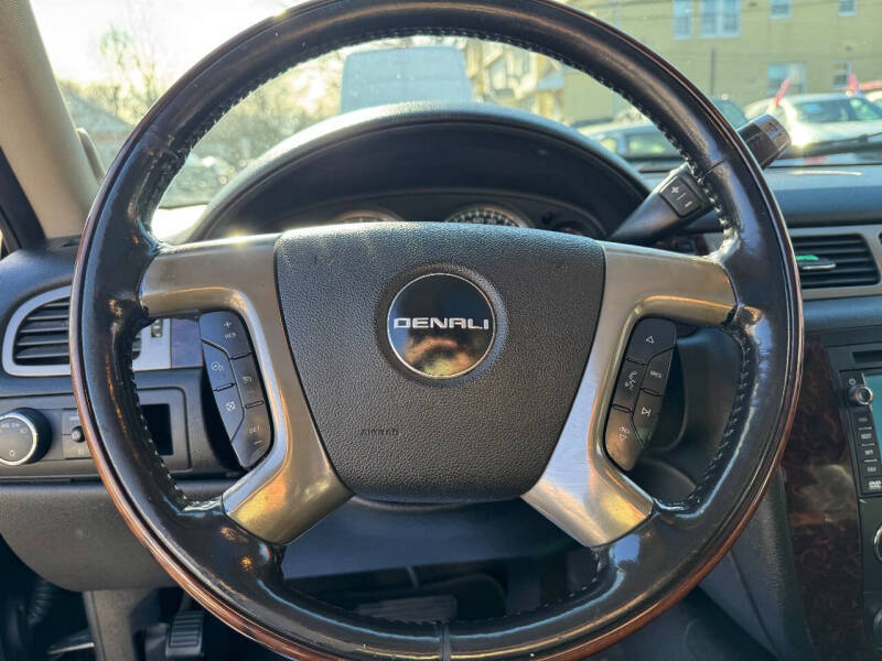 2009 GMC Yukon Denali