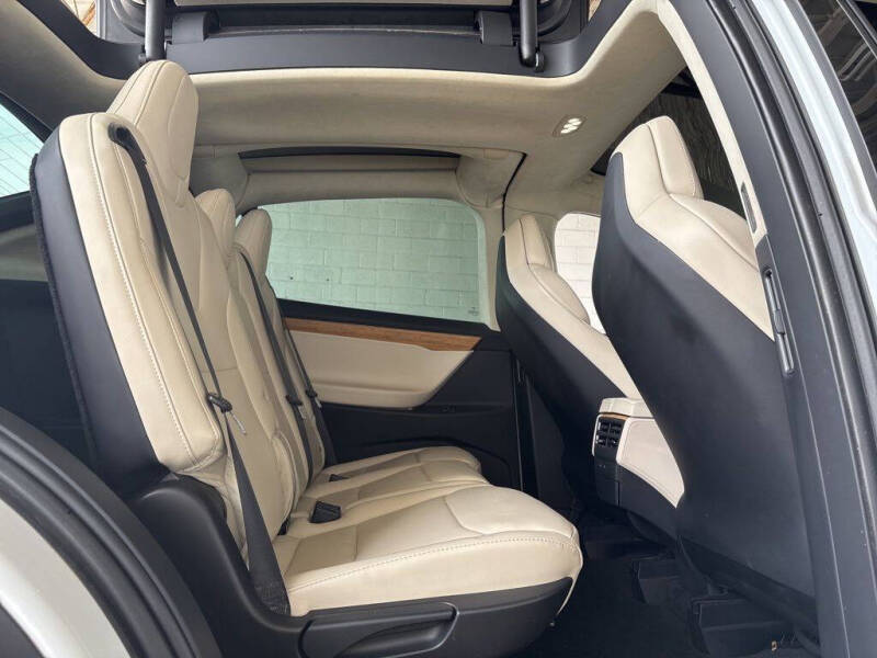 2018 Tesla Model X 75D
