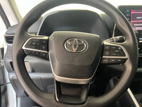 2022 Toyota Highlander L