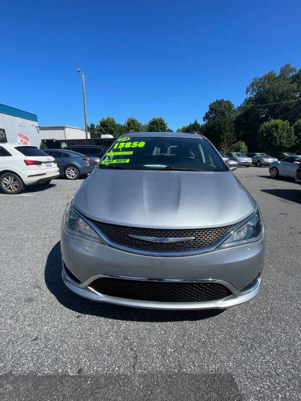 2020 Chrysler Pacifica Touring L