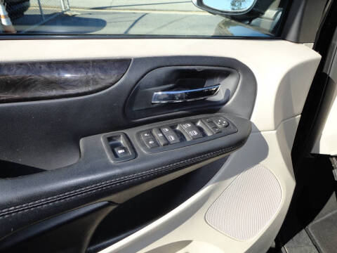 2016 Dodge Grand Caravan SXT Plus