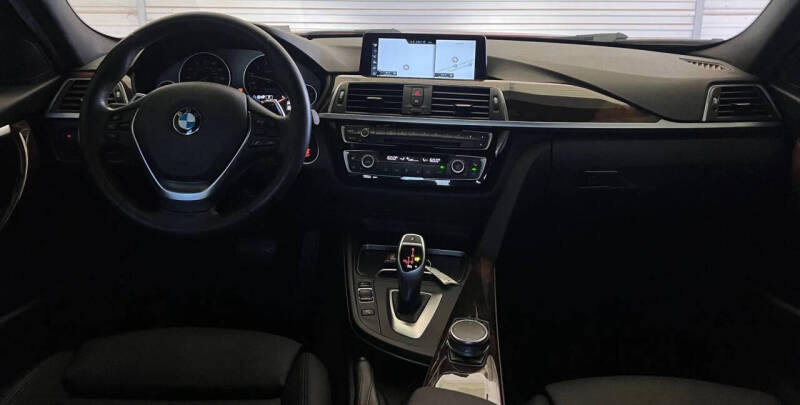 2017 BMW 3 Series 330i